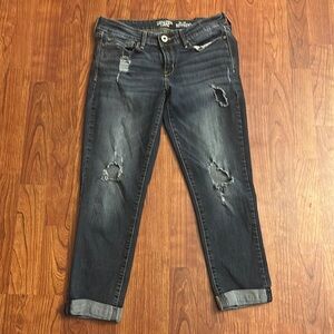 Denizen from Levi’s  low rise boyfriend Distressed Denim Women's Jeans size 7
